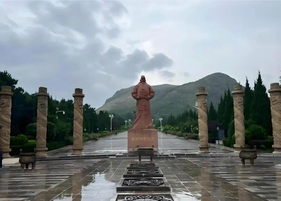 唐昭陵：盛世帝陵的千古绝唱